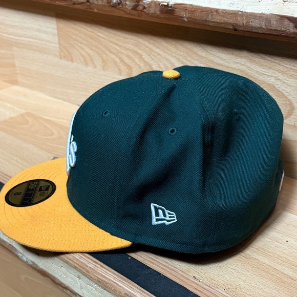 New Era Size 8 Fitted Oakland - Picture 2 of 4